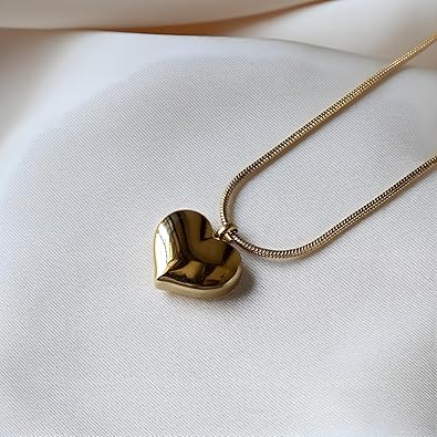 Heart Charm Gold Pendant Necklace – Anti-Tarnish