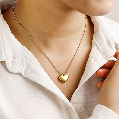Heart Charm Gold Pendant Necklace – Anti-Tarnish