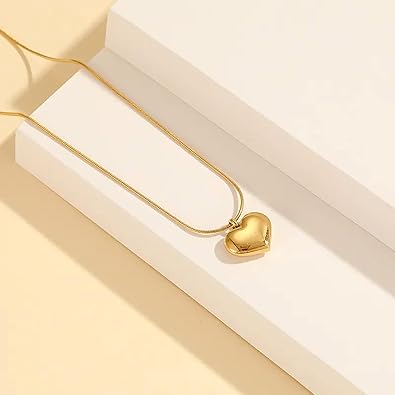 Heart Charm Gold Pendant Necklace – Anti-Tarnish