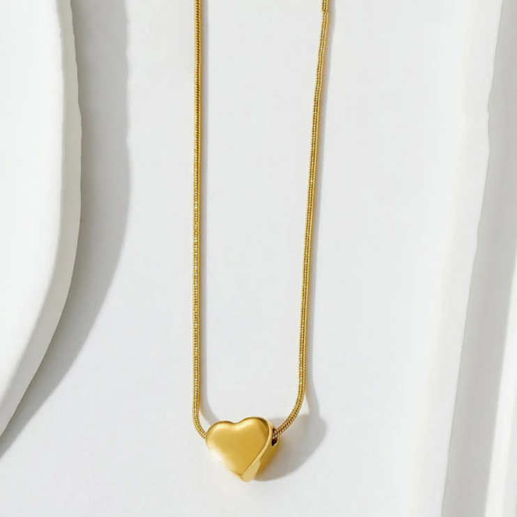 Golden Heart Pendant Necklace – Timeless Love