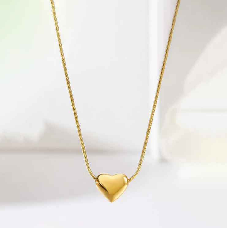 Golden Heart Pendant Necklace – Timeless Love