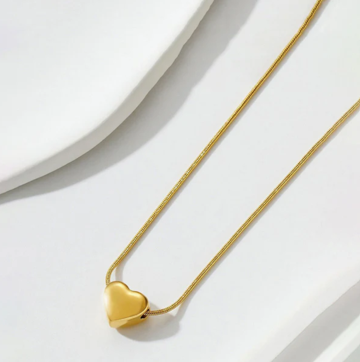 Golden Heart Pendant Necklace – Timeless Love