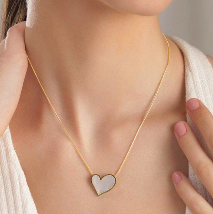 Mother of Pearl Heart Pendant Necklace